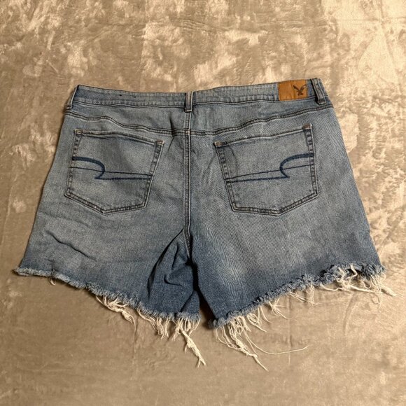 American Eagle Women’s Denim Cutoff Shorts Size 18 Blue Stretch Frayed Hem - Picture 2 of 9